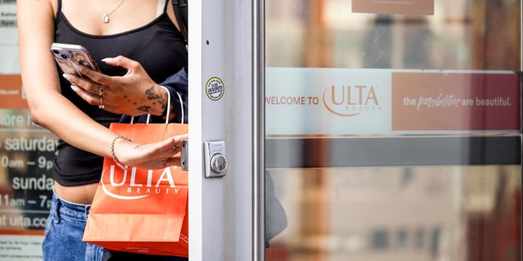 Stocks making the biggest moves after hours: ULTA, GTLB, LULU, DOCU