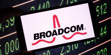 Stocks making the biggest moves midday: AVGO, GEV, SFIX, GME