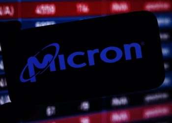 Stocks making the biggest moves premarket: MU, LW, DRI