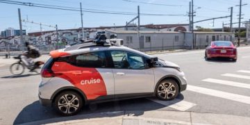 General Motors Scraps Cruise Robotaxi Program