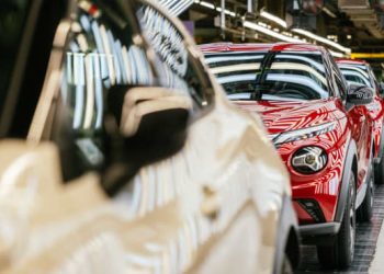 U.K. to Consult Auto Industry on Zero-Emission Transition Plan