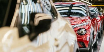 U.K. to Consult Auto Industry on Zero-Emission Transition Plan