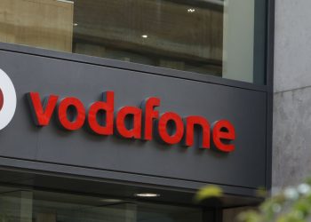 Vodafone and Three clear to merge and form UK’s biggest mobile operator