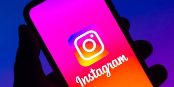 Instagram Concerned About Challenge In Distinguishing Real And AI-Generated Images, Apple To Launch Foldable iPhone By 2026 & More: Consumer Tech News (December 16-20) – Apple (NASDAQ:AAPL), Amazon.com (NASDAQ:AMZN)
