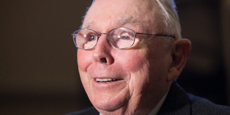Charlie Munger Identified This Stock 30 Years Ago After Warren Buffett Passed On It: Here’s How It Is Doing Now – Costco Wholesale (NASDAQ:COST)