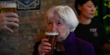 Debt ceiling drama returns: Yellen warns of mid-January deadline