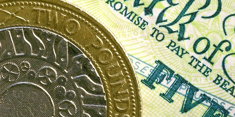 Pound Sterling gains with investors looking for fresh cues about BoE interest rate path