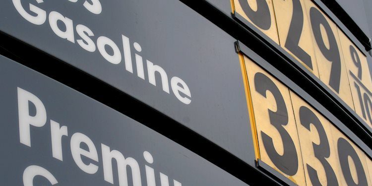 Crude Oil consolidates amid broadly positive market sentiment