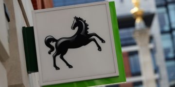 Lloyds boss warns of UK ‘investability problem’ after motor finance ruling