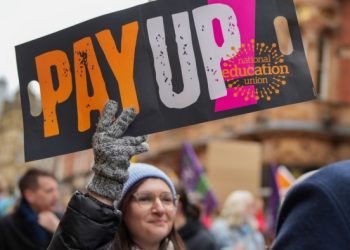 UK public sector workers face fresh pay restraint as Treasury takes tough stance