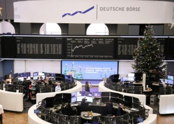 Dax rides 7-session streak to record high as French stocks jump the most in 3 months