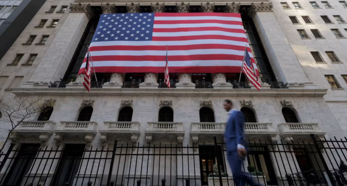 Shift to passive strategies leads to $450bn of outflows from active funds