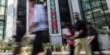 India roars ahead of China to top Asian IPO rankings