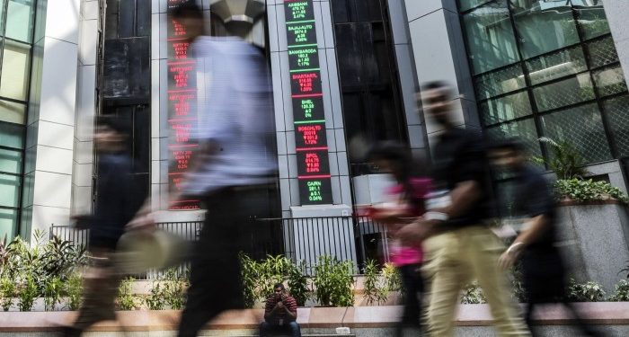 India roars ahead of China to top Asian IPO rankings