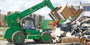 Ashtead chief increases stake as shares struggle