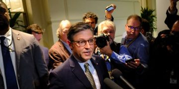 US House approves stop-gap bill to keep government open; Car ploughs into German Christmas market