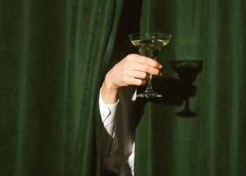 Fine wine market in the red as Chinese demand dries up