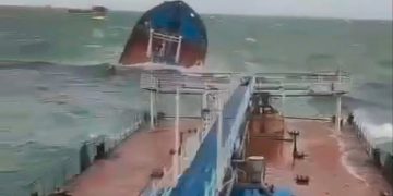 Storm-hit Russian petroleum tankers trigger fears of fuel spills in Black Sea