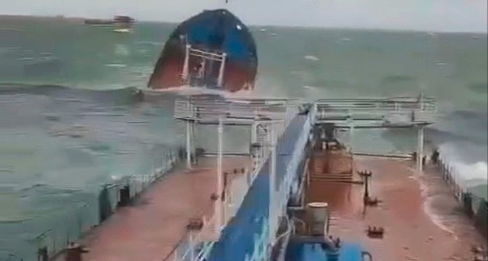 Storm-hit Russian petroleum tankers trigger fears of fuel spills in Black Sea