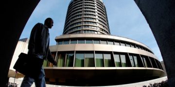 BIS warns politicians to rein in spending or risk market turbulence