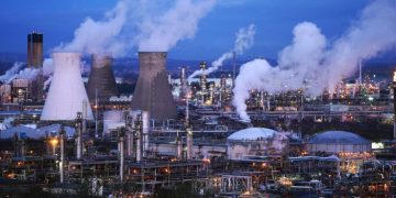 Future of Scottish oil refinery linked to biofuels investment