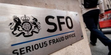 UK should pay whistleblowers to cut financial crime, says think-tank