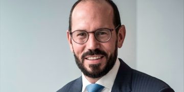 Large payments did not raise ‘red flags’, says former Trafigura finance chief