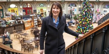 Rachel Reeves to pledge ‘ambitious’ economic partnership with EU
