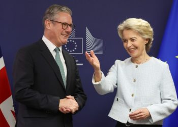 Starmer must agree youth mobility pact with EU, says business group