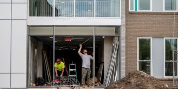 Banks face growing risk as double defaults on commercial loans mount