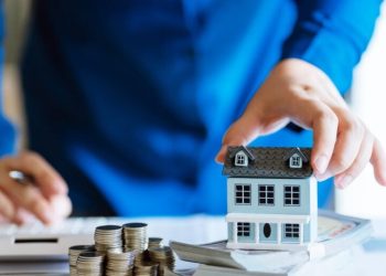 How Billionaires Keep Beating the Market—And How You Can Too