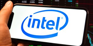 Stocks making the biggest moves after hours: AAPL, INTC, TEAM, DECK