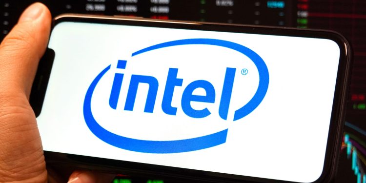 Stocks making the biggest moves after hours: AAPL, INTC, TEAM, DECK