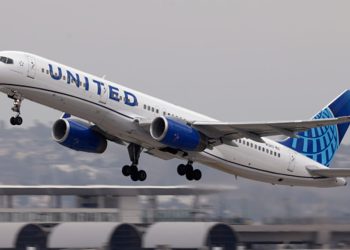 NFLX, UAL, PG, ORCL and more