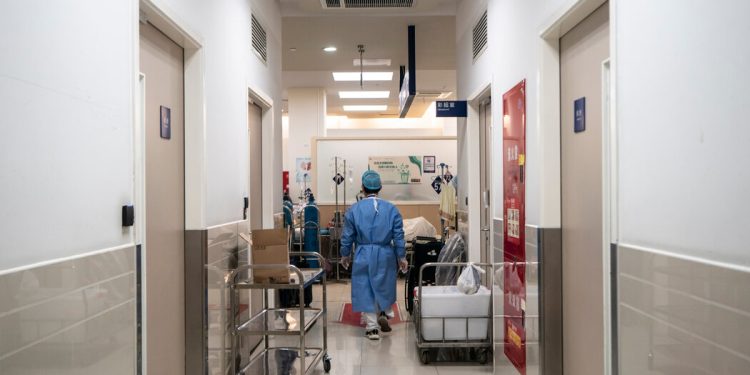 In China, Rare Dissent Over a Program to Save on Drug Costs