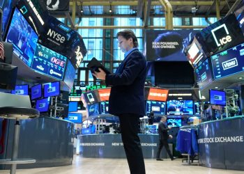 U.S. Stocks Sink Amid Fears Over DeepSeek and Chinese A.I. Advancements