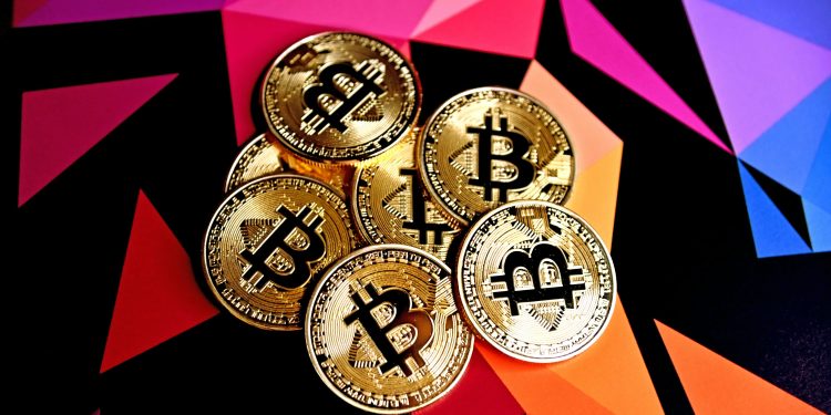 Bitcoin Price At $321,000 This Cycle? Analyst Says It’s The ‘Math’