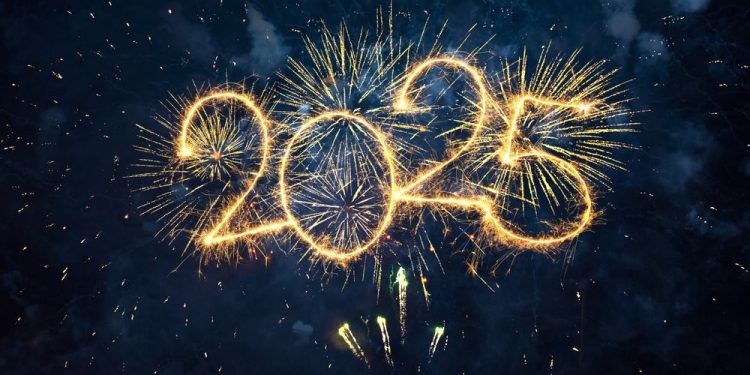 Tim Cook, Mark Zuckerberg, Elon Musk, And More: Tech Moguls Post Upbeat New Year Greetings: ‘Have A Good Feeling About 2025’ – Alphabet (NASDAQ:GOOG), Apple (NASDAQ:AAPL)