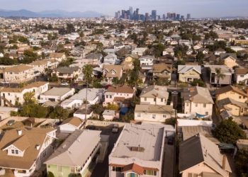 Housing Markets With the Highest Wildfire and Climate Risks