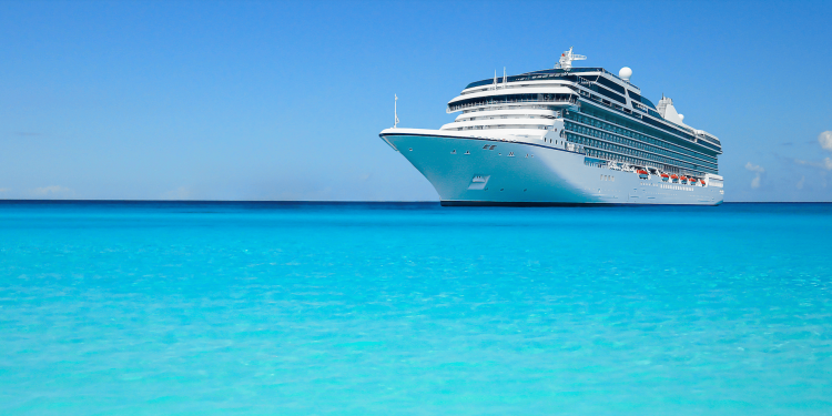 18 Best Cruise Ship Jobs To Travel the World and Make Money
