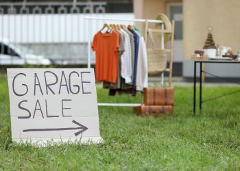 10 Garage Sale Tips To Make Extra Money