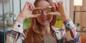 Half of banned UK crypto adverts remain online as regulator fails to penalise companies