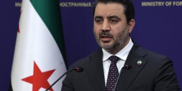 Syria to privatise and overhaul economy, says foreign minister