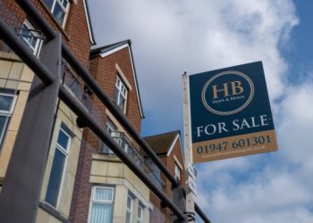 UK watchdog warns watering down swaths of regulation will cause more failures