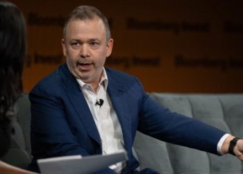 Investment trusts hit back against activist Boaz Weinstein