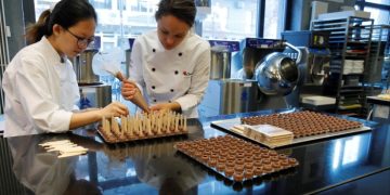 Record cocoa prices prompt buyers to delay orders, says Swiss chocolate maker
