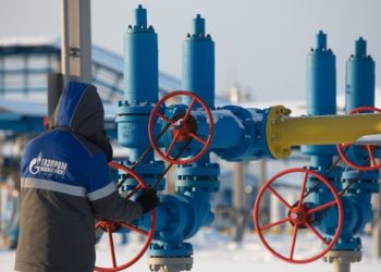 US imposes wide-ranging sanctions on Russian oil sector
