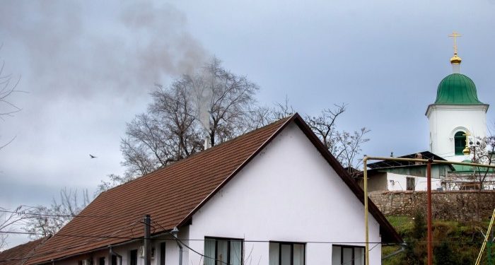 Moldova blames Russia for energy crisis in breakaway region