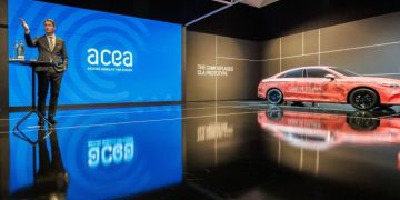 EU should welcome Chinese car factories, says Mercedes chief