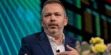 Activists spy rich pickings in UK investment trusts